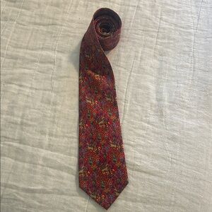 Elegant Floral Burgundy Tie